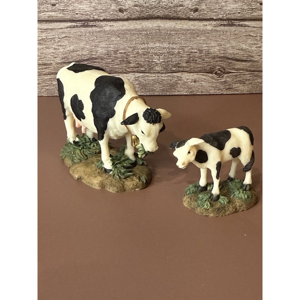 O'Well Holiday Time Christmas Village Black‎ & White Cow & Calf. Farm Dairy
